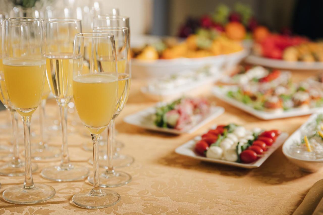 洪堡公园及水疗酒店 卡罗维发利 外观 照片
